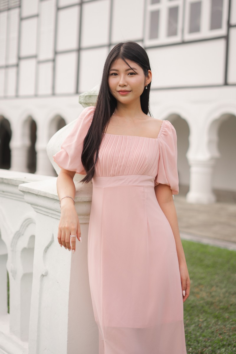 Elvera Pleated Puff Dress in Pink