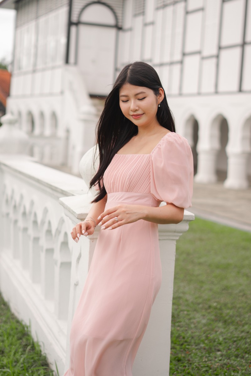 Elvera Pleated Puff Dress in Pink