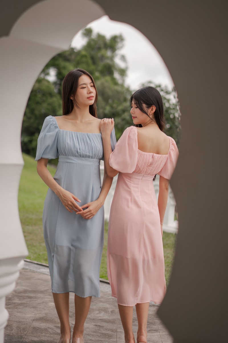 Elvera Pleated Puff Dress in Pink