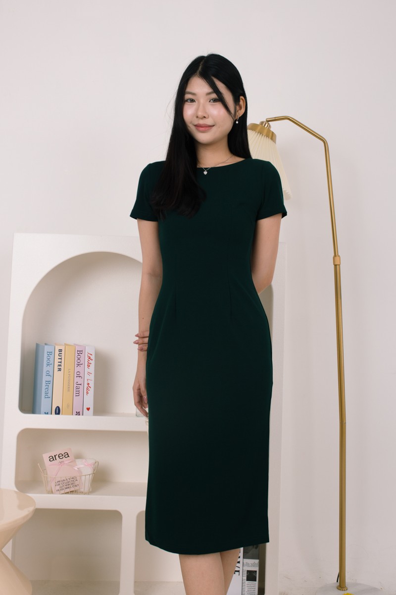 Florentia Cinched Midaxi Dress in Forest