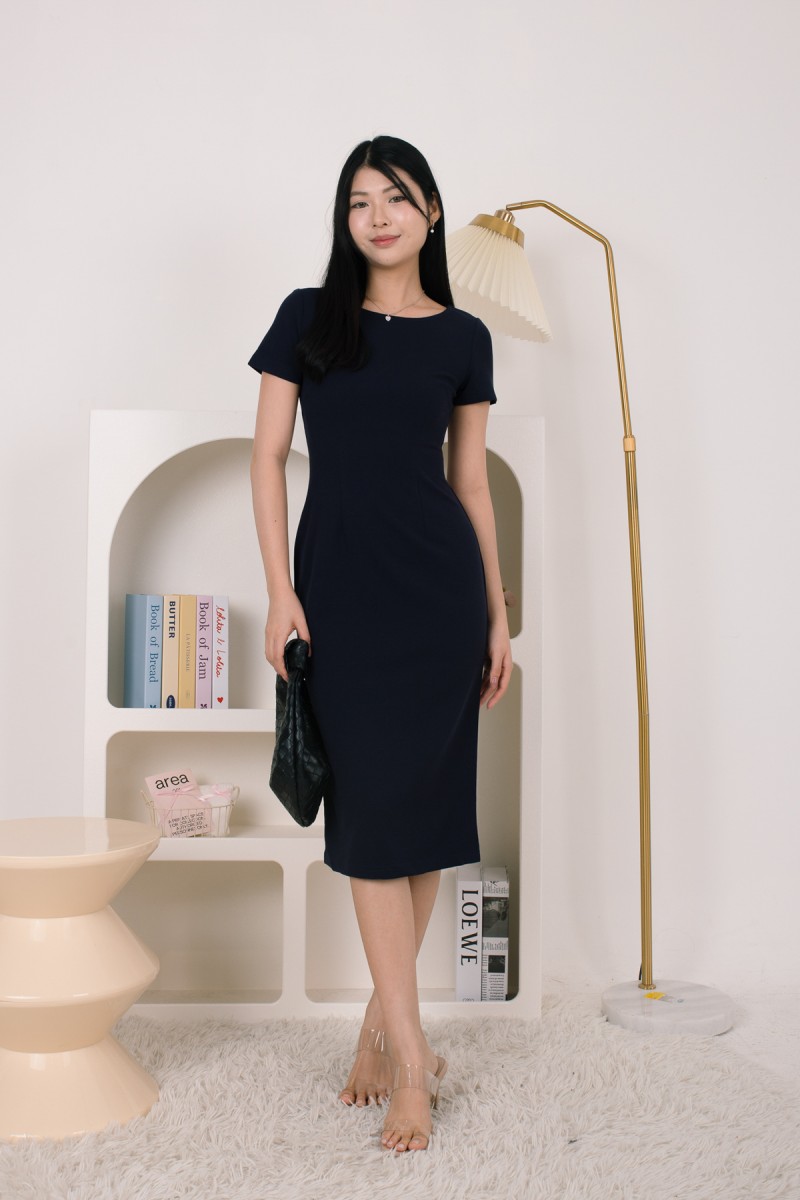 Florentia Cinched Midaxi Dress in Navy