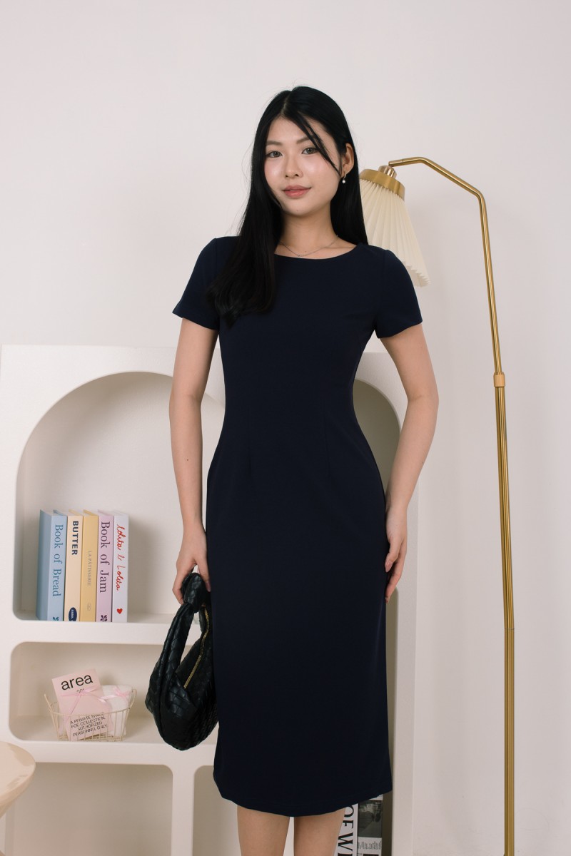 Florentia Cinched Midaxi Dress in Navy