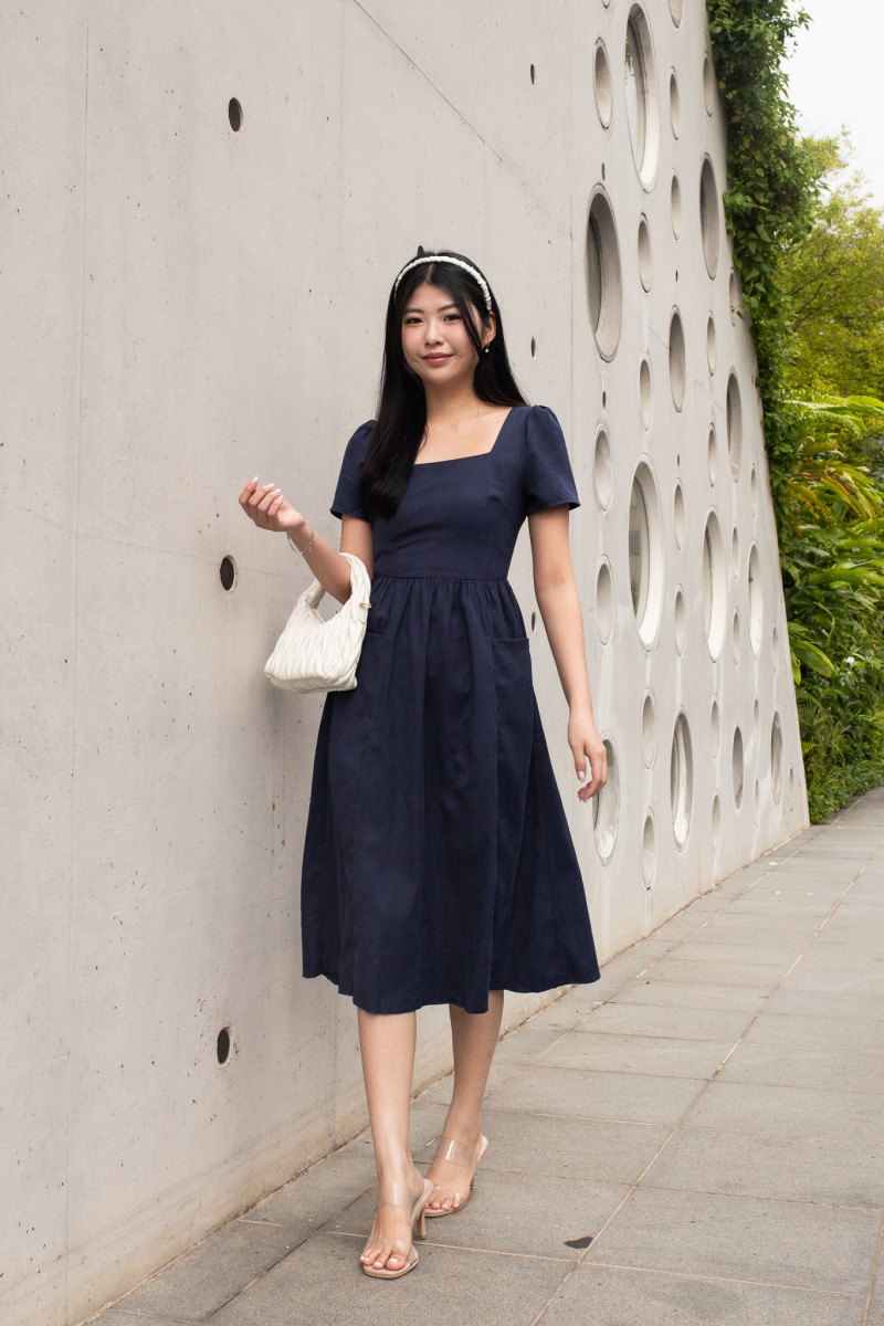 Lucera Sleeved Square Neck Dress in Navy