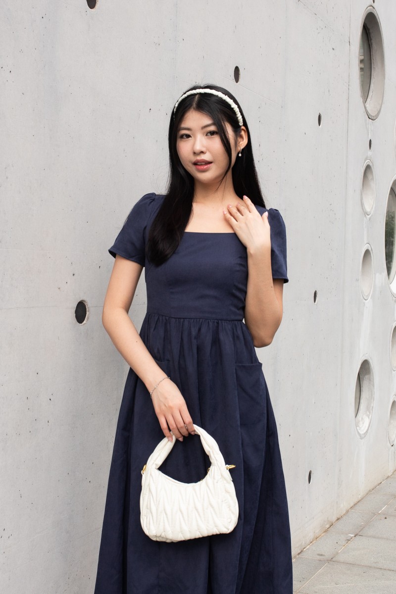 Lucera Sleeved Square Neck Dress in Navy