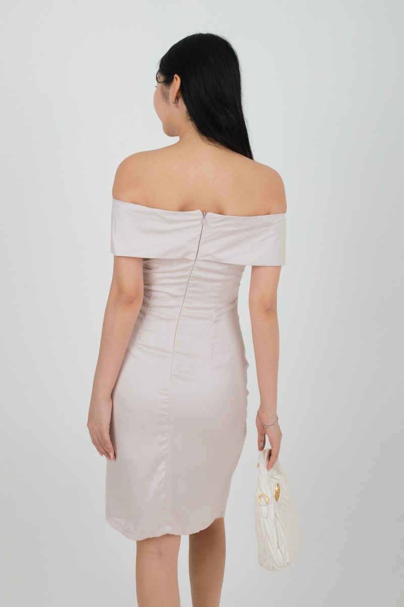 Khalia Off-Shoulder Overlap Dress in Blush Pink