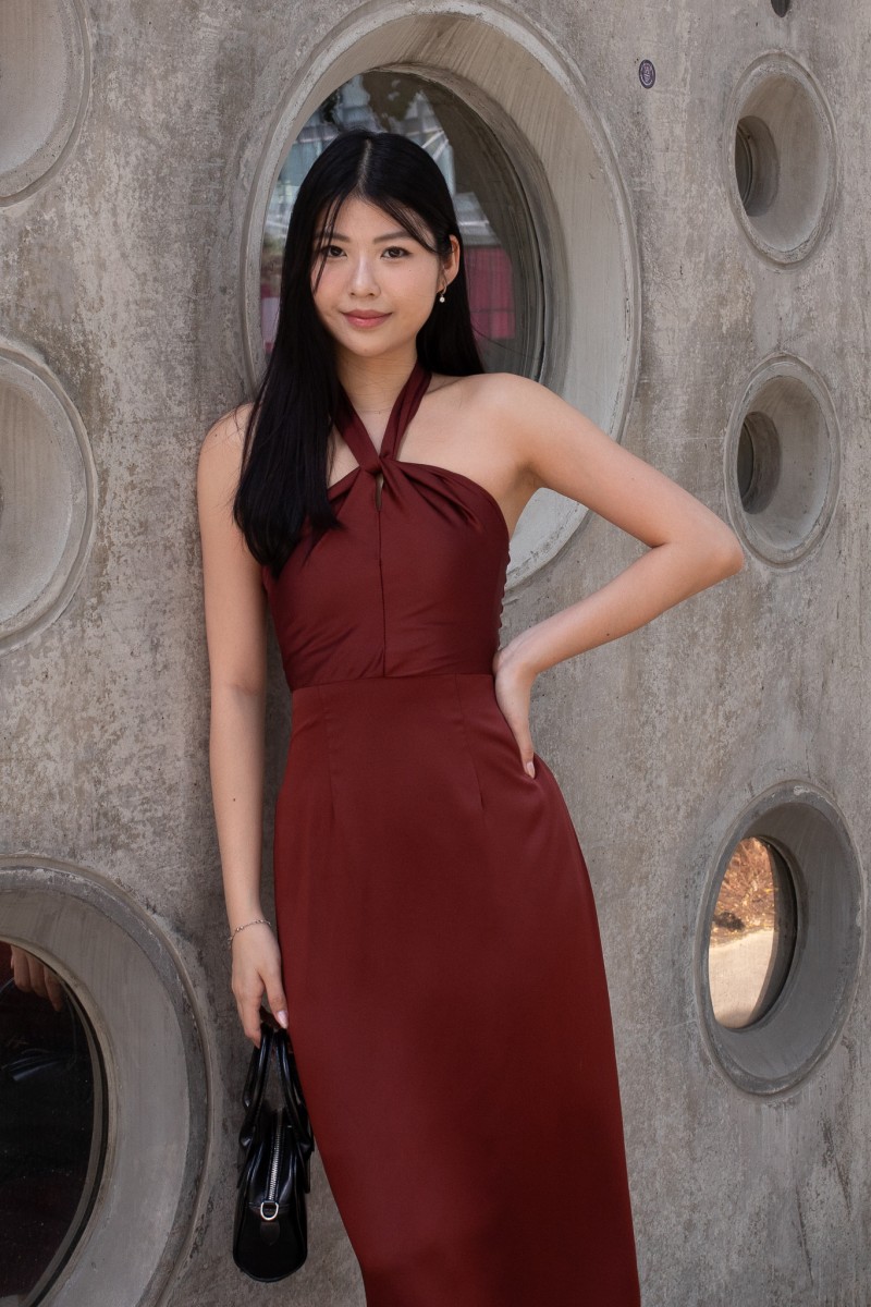 Evara Halter Tie-Back Maxi Dress in Wine