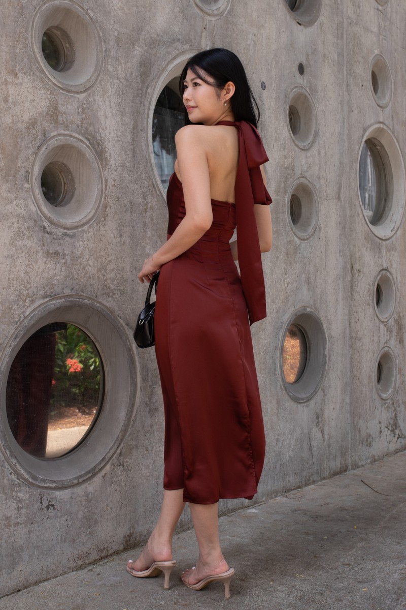 Evara Halter Tie-Back Maxi Dress in Wine