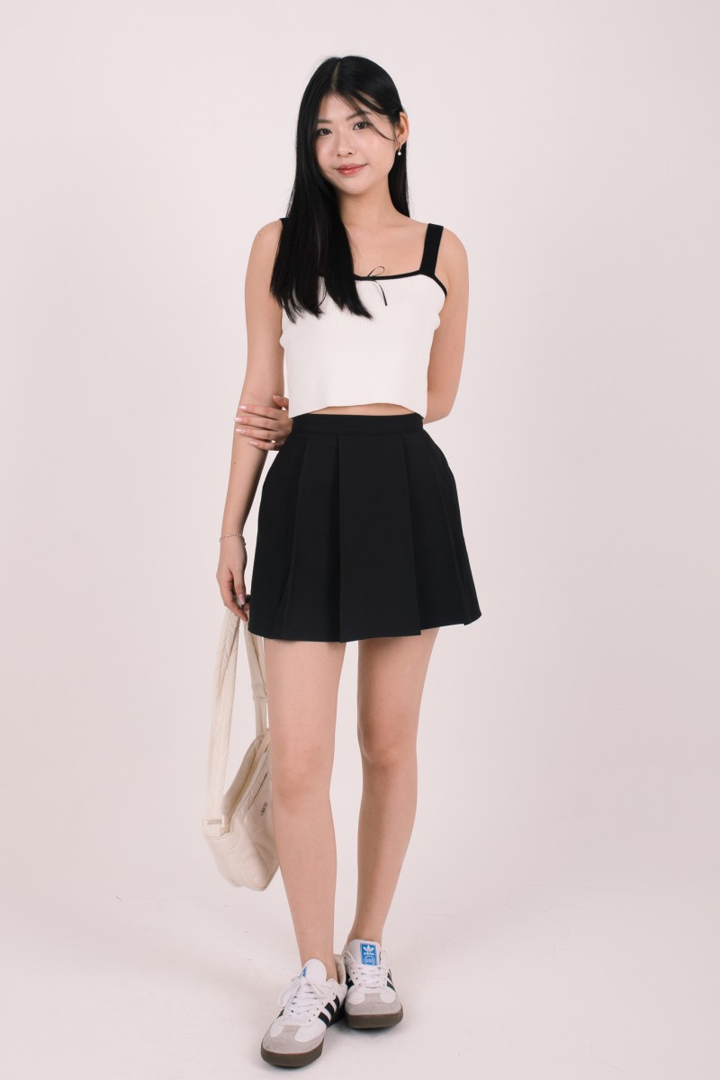 Ruelle Pleated Mini Skorts in Black