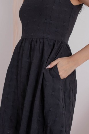 Dowie Textured V-Dip Dress in Black (MY)