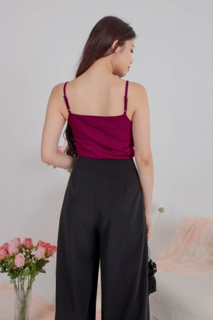 Carterl Cowl Top in Wine (MY)