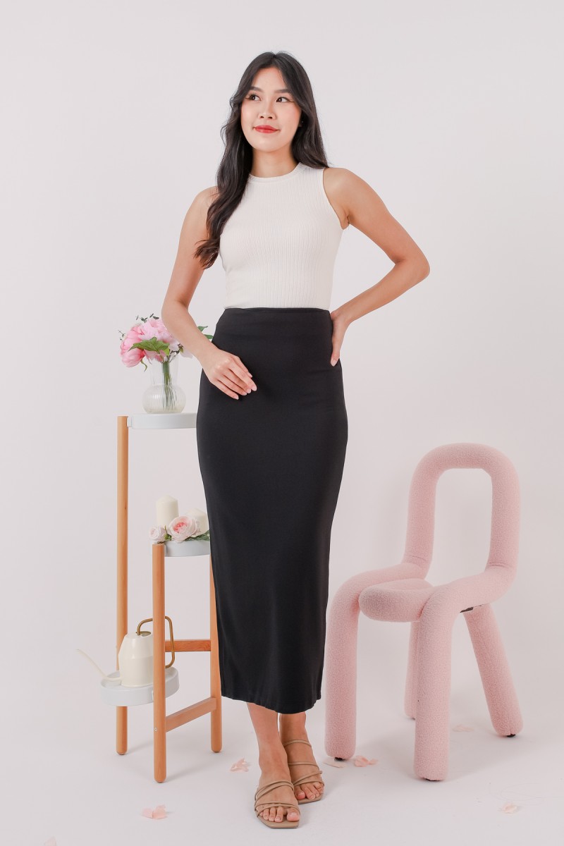 Fantine Maxi Skirt in Black (MY)