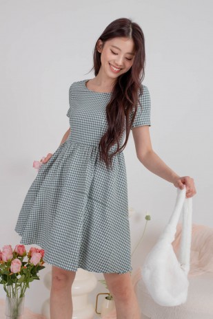 Subi Gingham Tiered Dress in Green (MY)