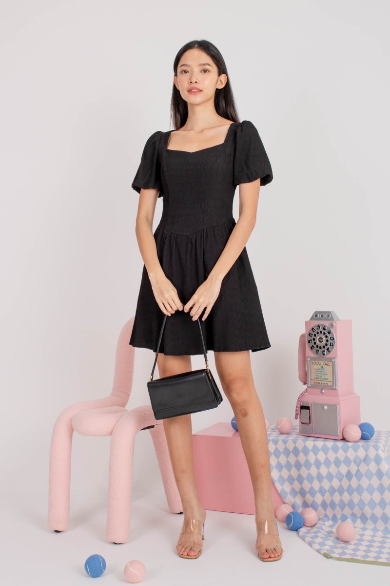 Cerra Textured Puff Dress in Black (MY)