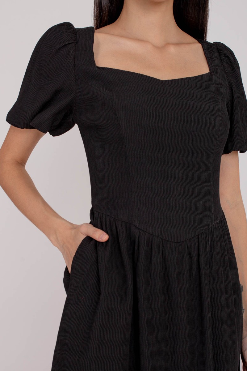 Cerra Textured Puff Dress in Black (MY)