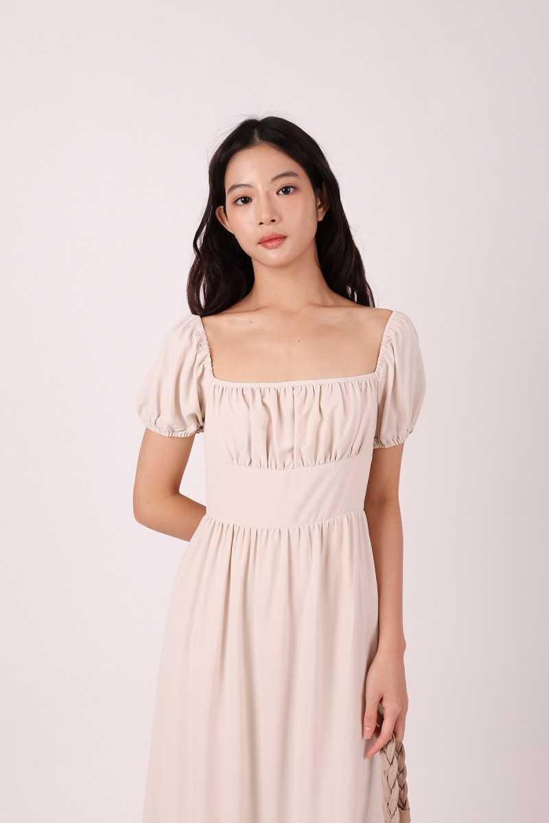 Triselle Puff Sleeves Midi Dress in Cream