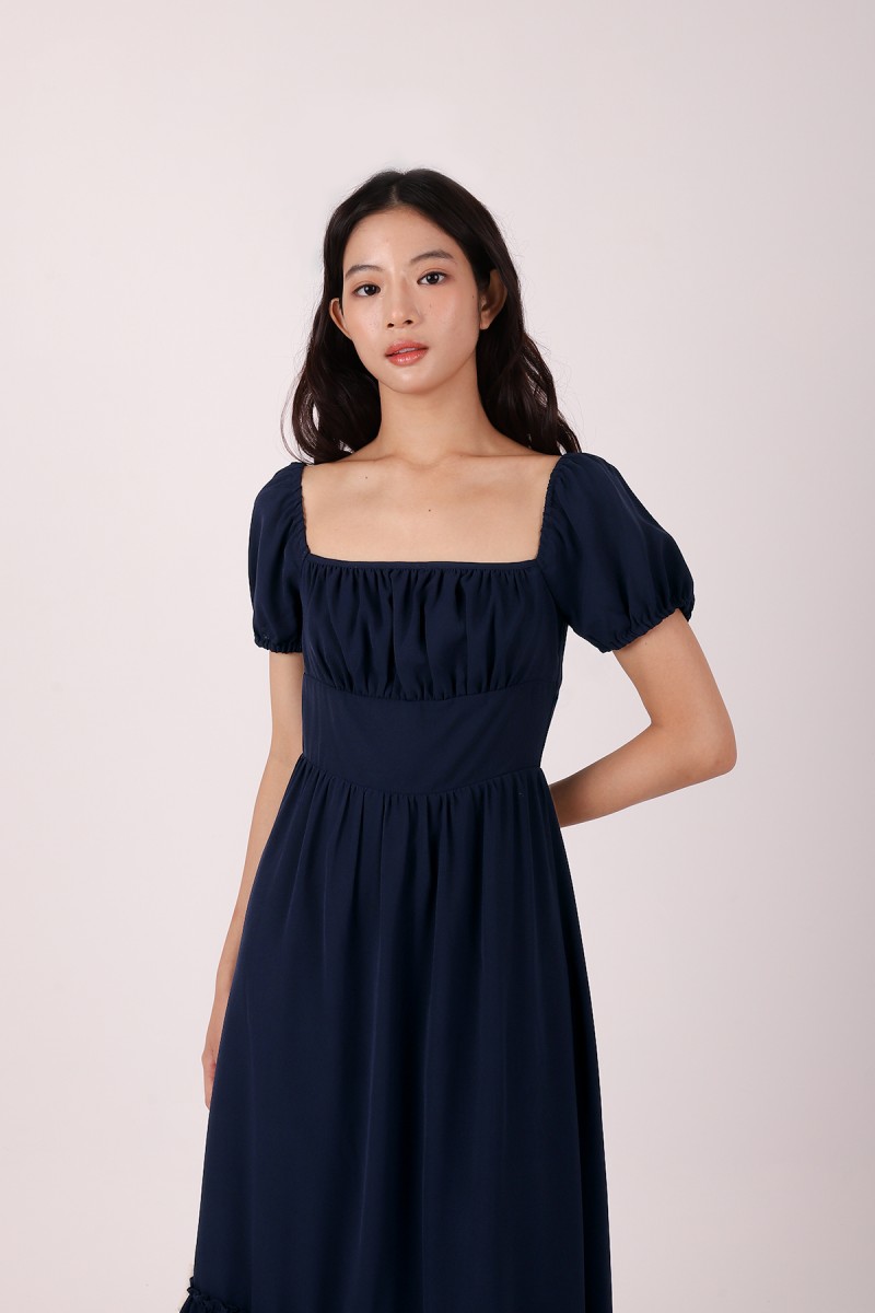 Triselle Puff Sleeves Midi Dress in Navy