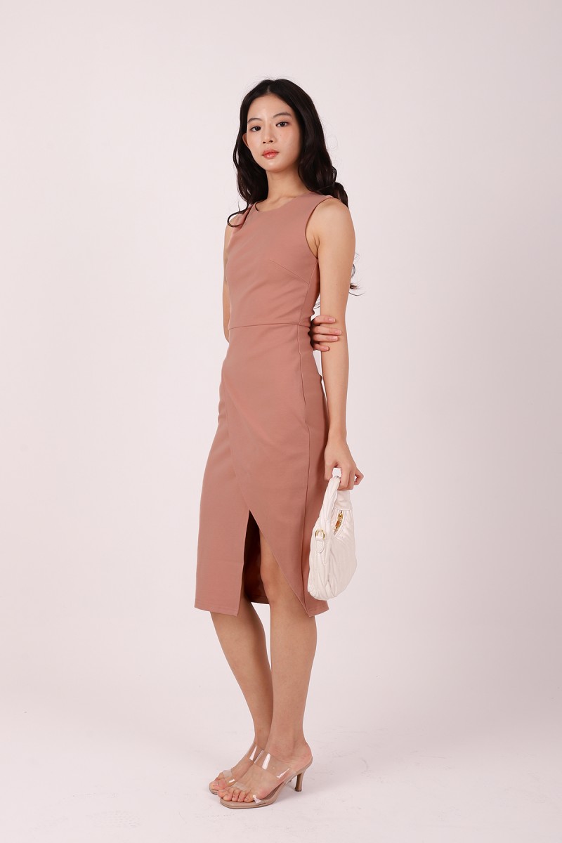 Caelina Overlay Sleeveless Dress in Rust