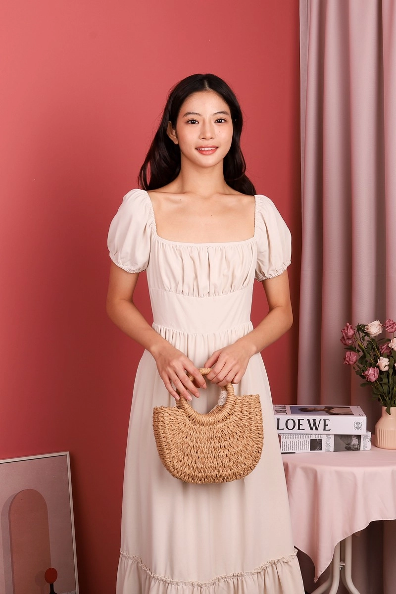 Triselle Puff Sleeves Midi Dress in Cream