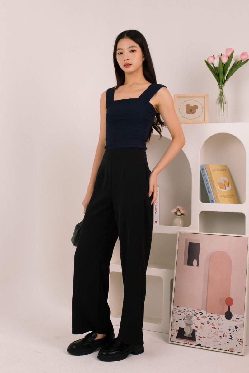 Kaelis Ribbed Square Neck Top in Navy