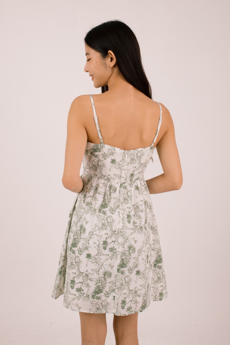 Evalie Floral Ruched Mini Dress in Forest
