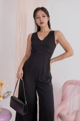 Cressida V-Neck Jumpsuit in Black (MY)