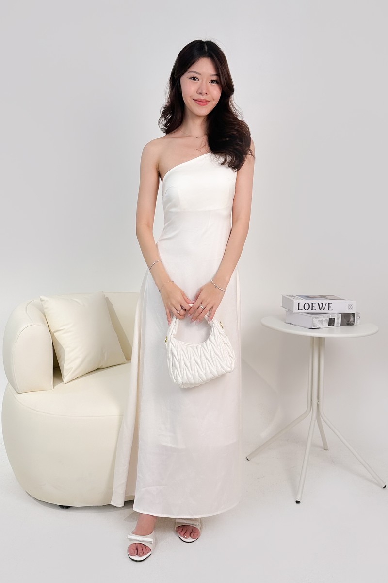 Labella Self-Tie Backless Dress in Ivory