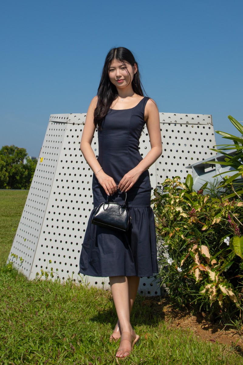Vaela Panel Mermaid Flare Dress in Midnight