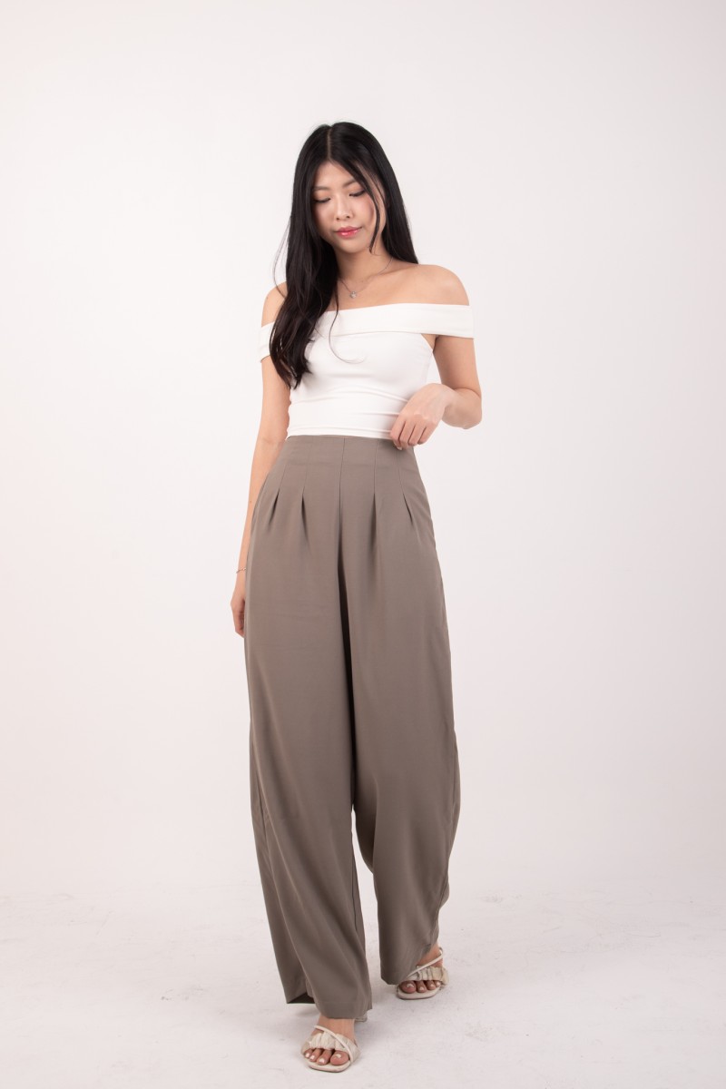 Veyra Wide Leg Pants in Gunmetal