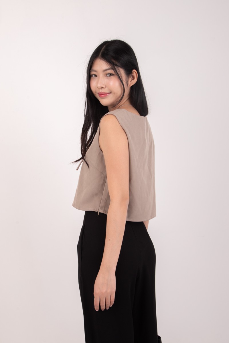 Veyra Wide Leg Pants in Black