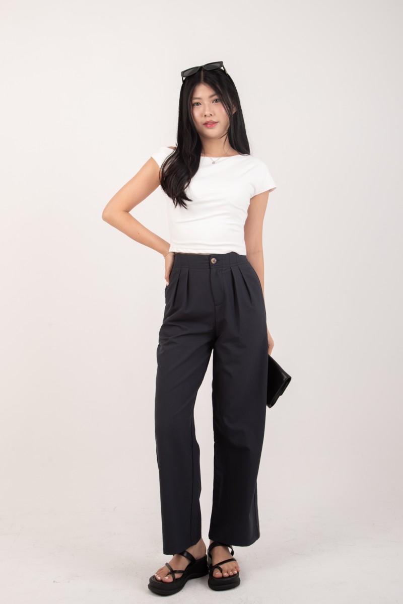 RESTOCK: Bellona Front Pleat Button Pants in Navy