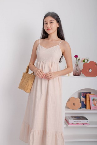 Kaelle Drop-Hem Maxi in Apricot (MY)