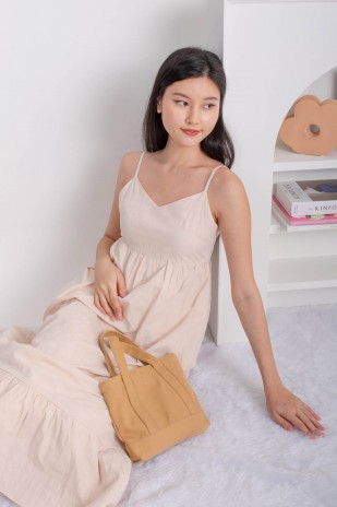 Kaelle Drop-Hem Maxi in Apricot (MY)