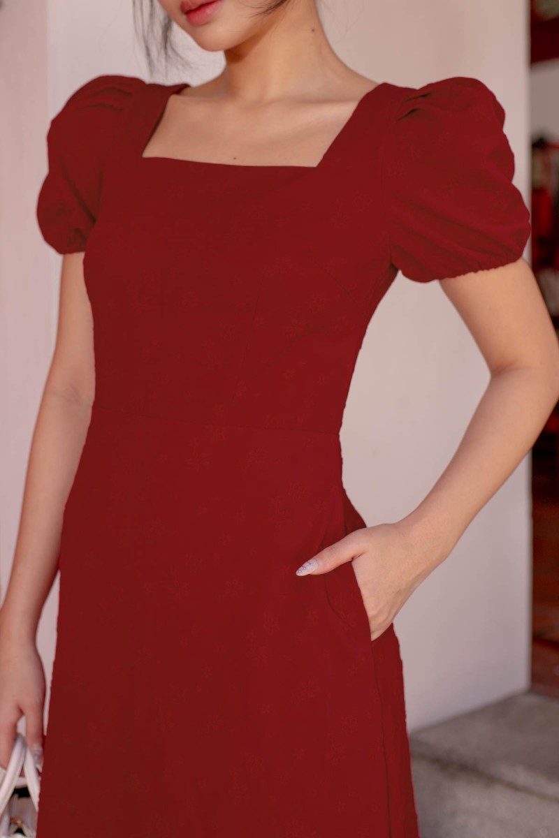 Kevonne Square-Neck Textured Dress in Wine (MY)
