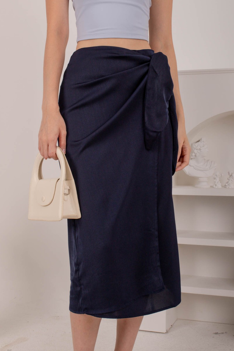 Osiris Wrap Skirt in Navy (MY)
