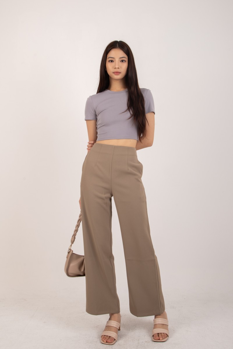 RESTOCK2: Stride Flowy Seamless Pants in Khaki
