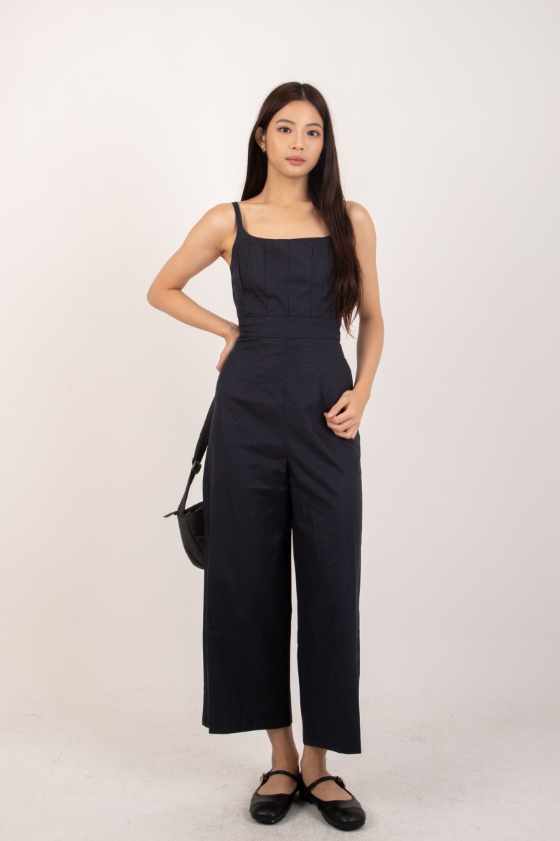 Morrigan Structured Wide-Leg Jumpsuit in Navy