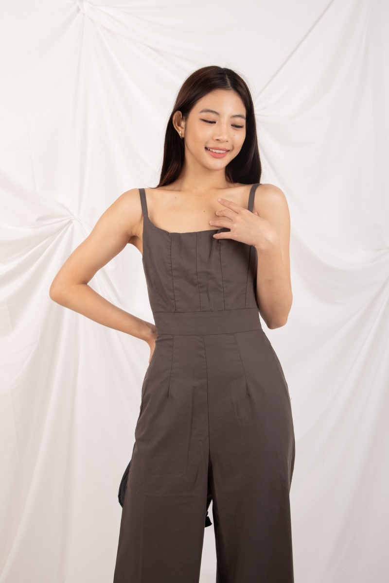 Morrigan Structured Wide-Leg Jumpsuit in Forest