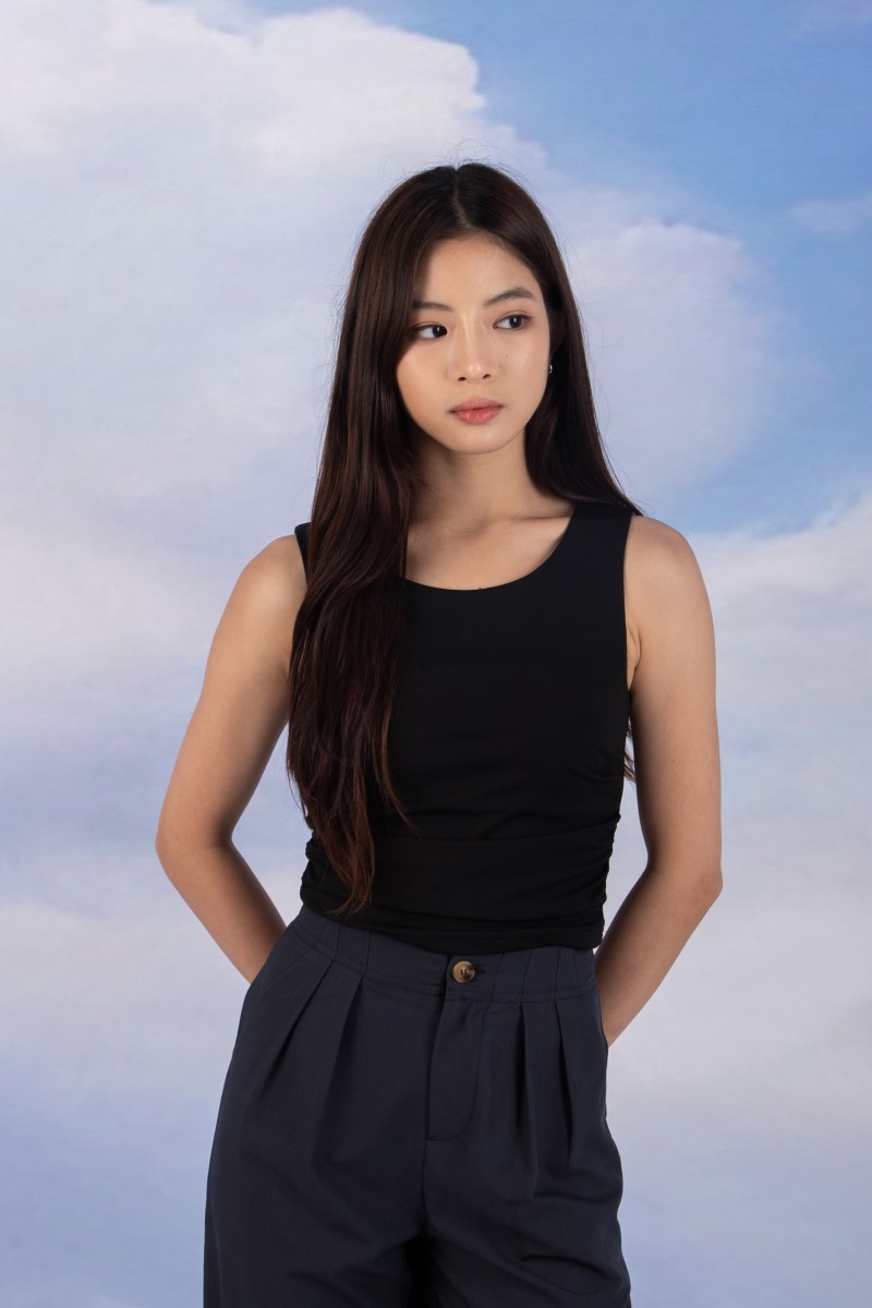 Novee Ruched Side Tank Top in Black