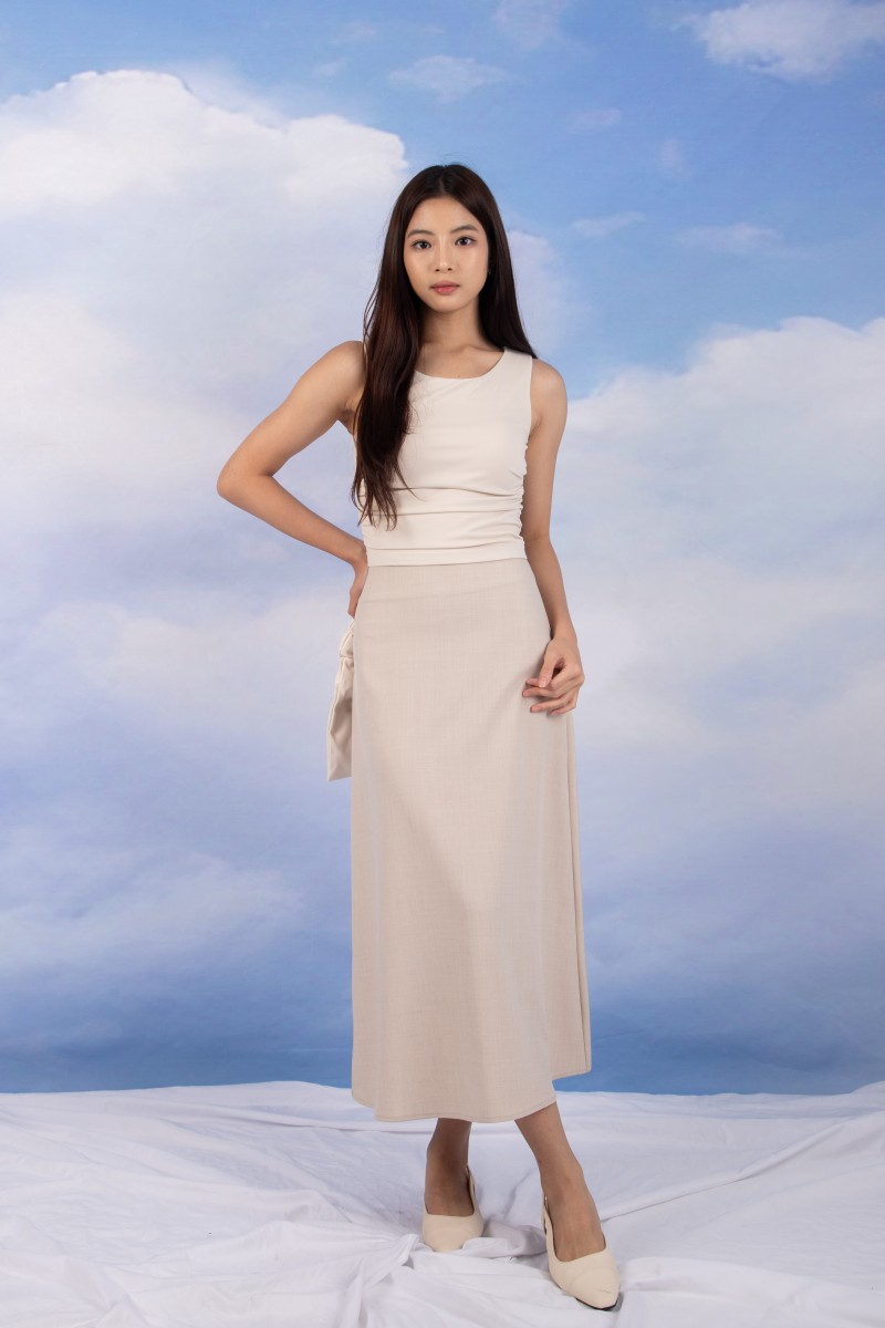 Novee Ruched Side Tank Top in Oat