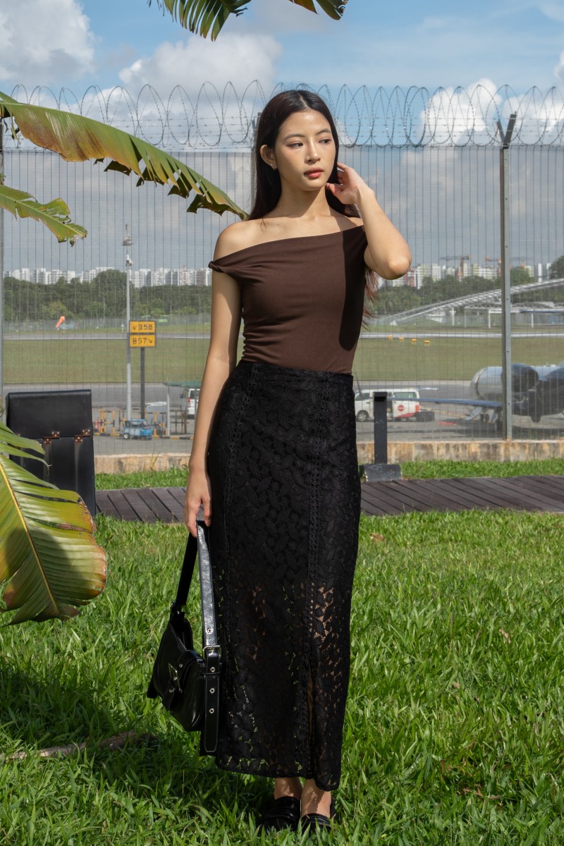 Kove Off-Shoulder Foldover Top in Mocha