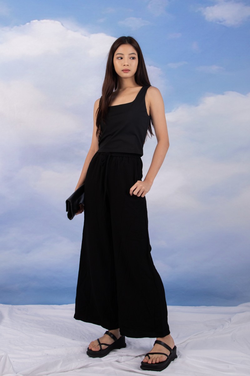 Liri Wide-Leg Pants in Black