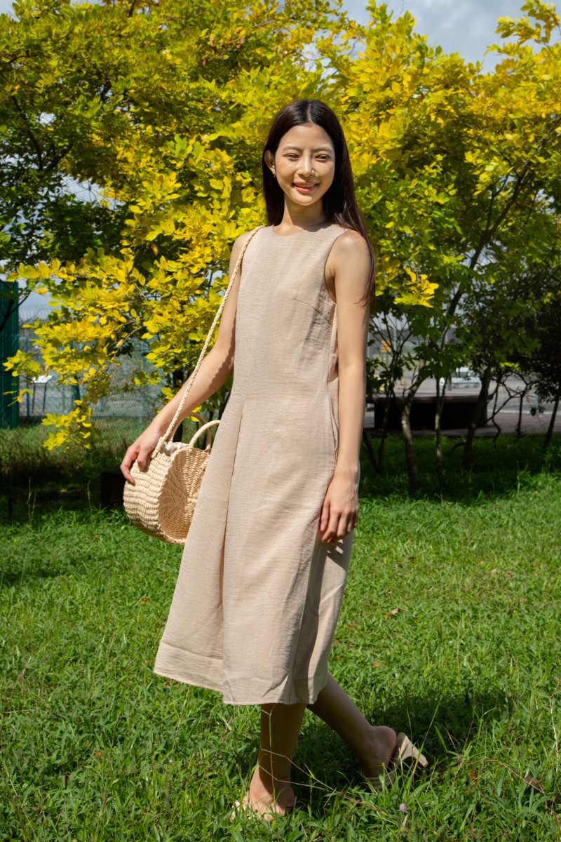 Elanna Linen Midi Dress in Sand
