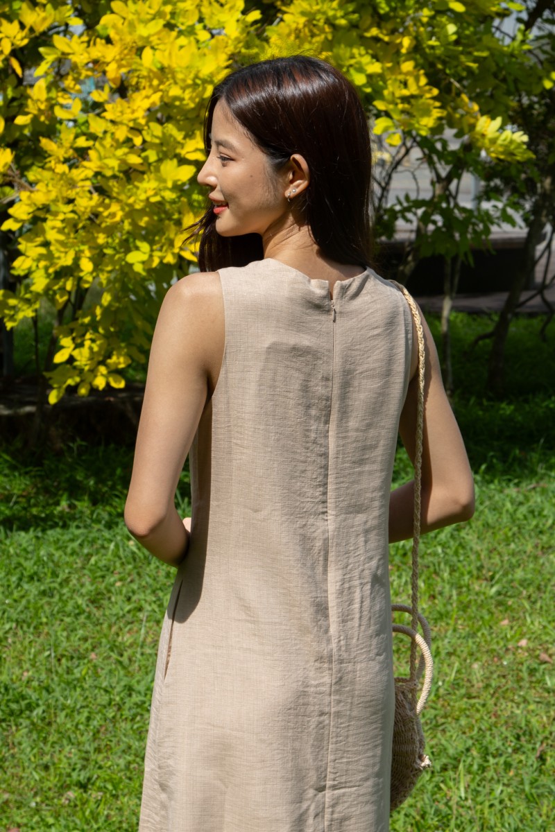 Elanna Linen Midi Dress in Sand