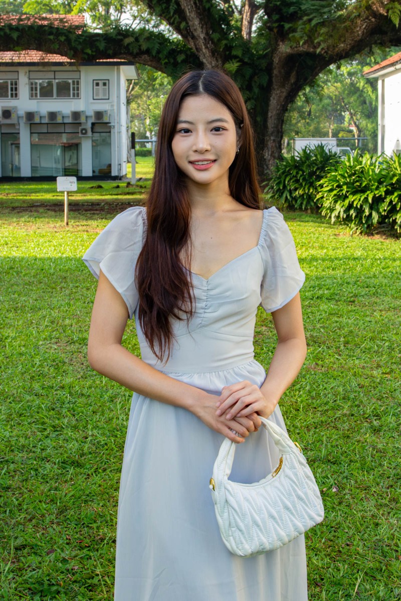 Sorelle Sweetheart Puff-Sleeve Maxi Dress in Pale Grey-Blue