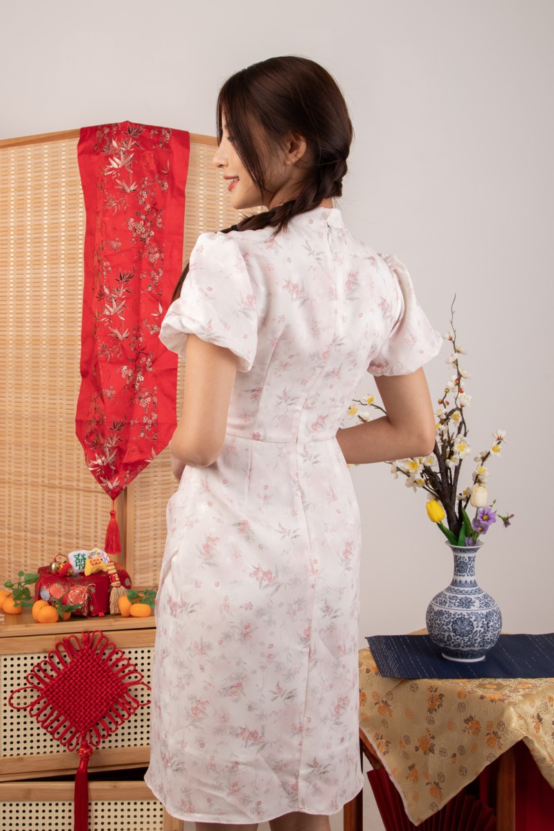 Huang Floral Puff-Sleeve Dress in Pink