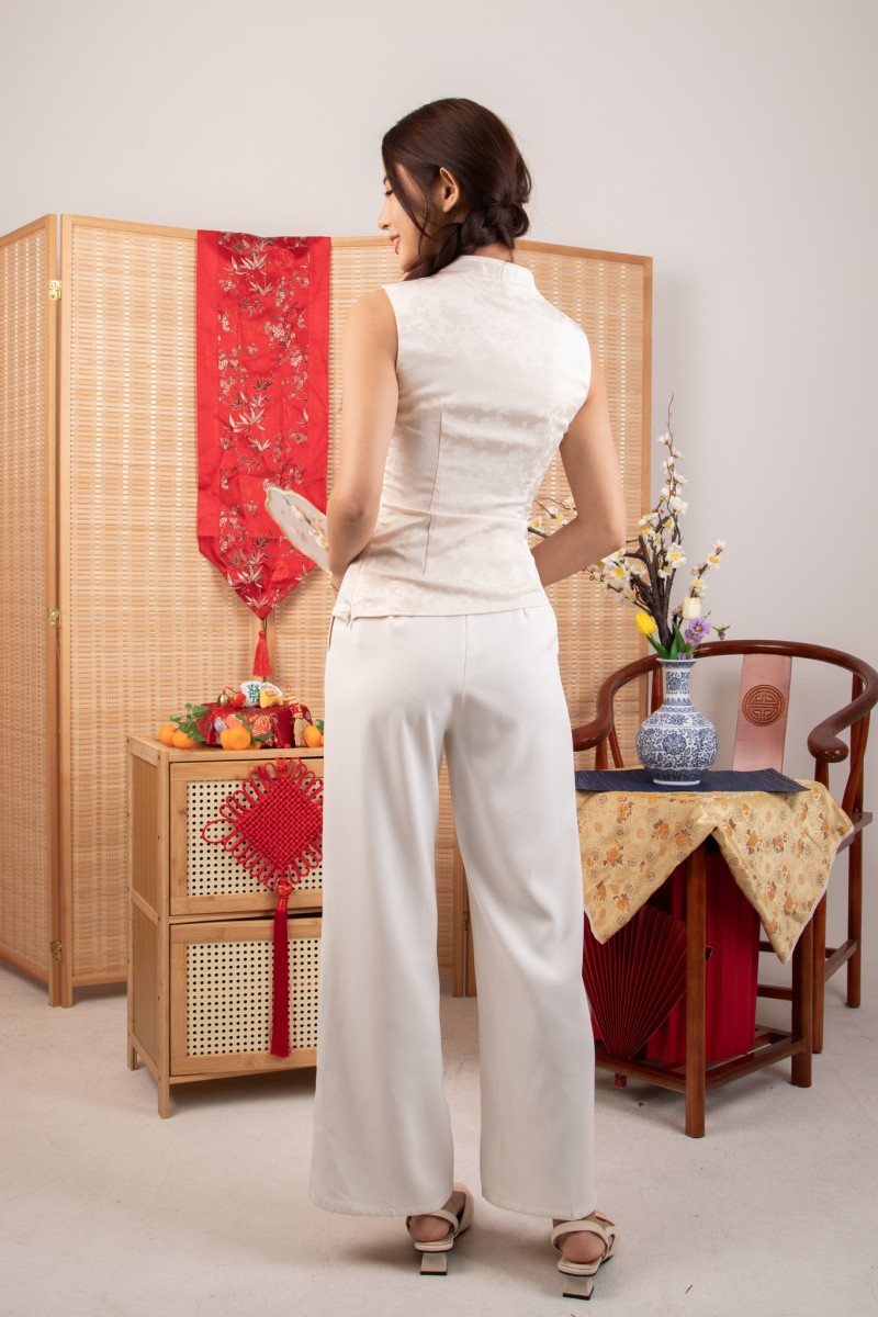 Chen Satin Ruched Mandarin Top in Ivory