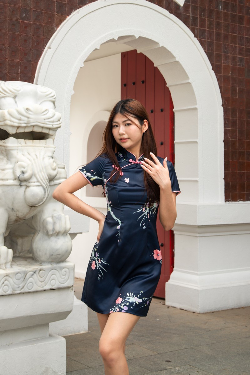 Sheng Floral Cheongsam Dress in Navy