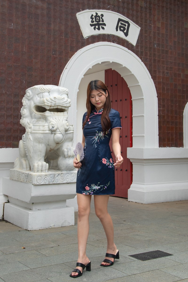 Sheng Floral Cheongsam Dress in Navy
