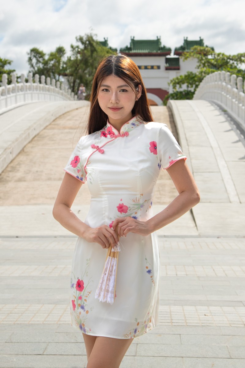 Sheng Floral Cheongsam Dress in White