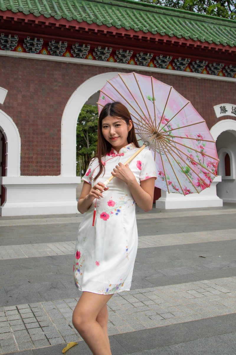 Sheng Floral Cheongsam Dress in White